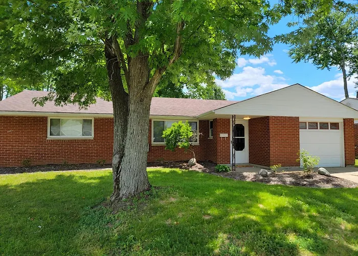 Charming Springboro House Near Historic Downtown