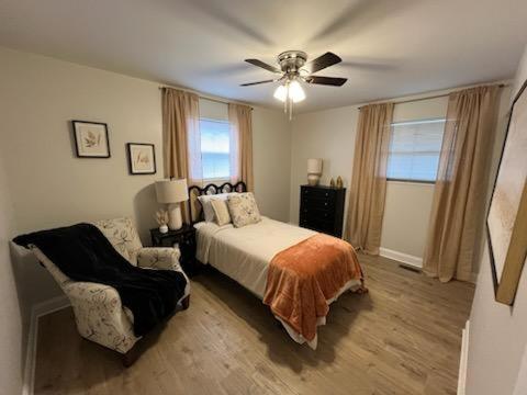 Charming House Near Historic Downtown *