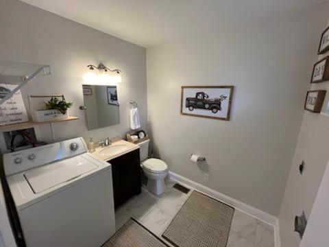 Charming House Near Historic Downtown *